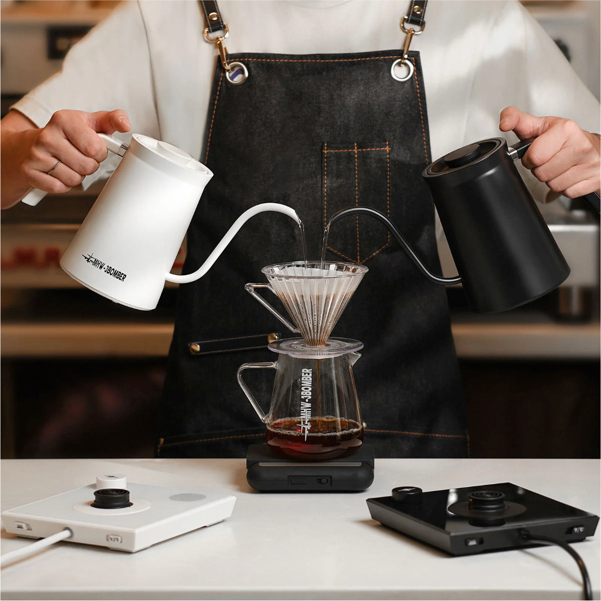 MHW-3BOMBER Assassin Gooseneck Electric Kettle (White) [BK6059W]