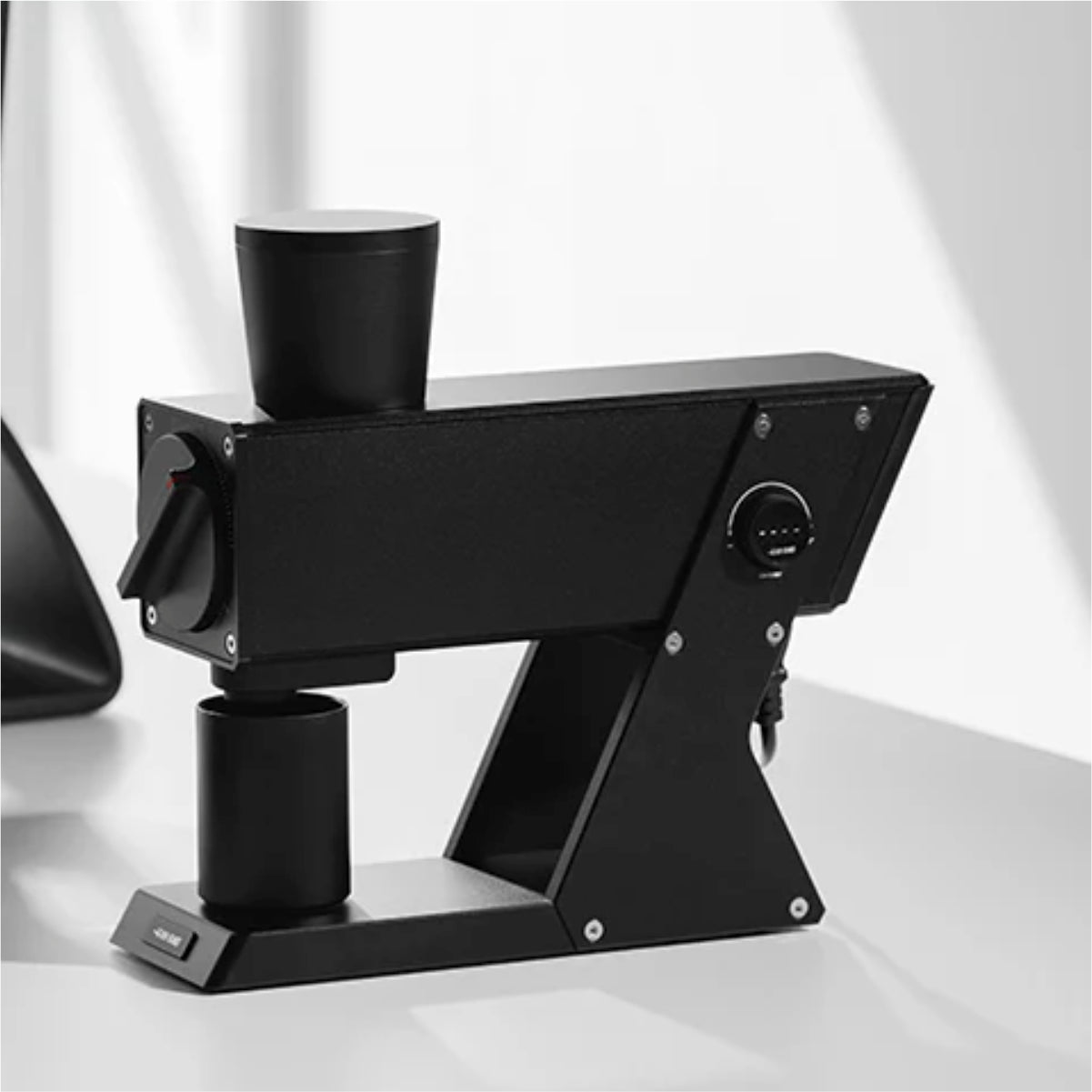 MHW-3BOMBER F74 Navigator Electric Coffee Grinder (Black) [G7056-OS]