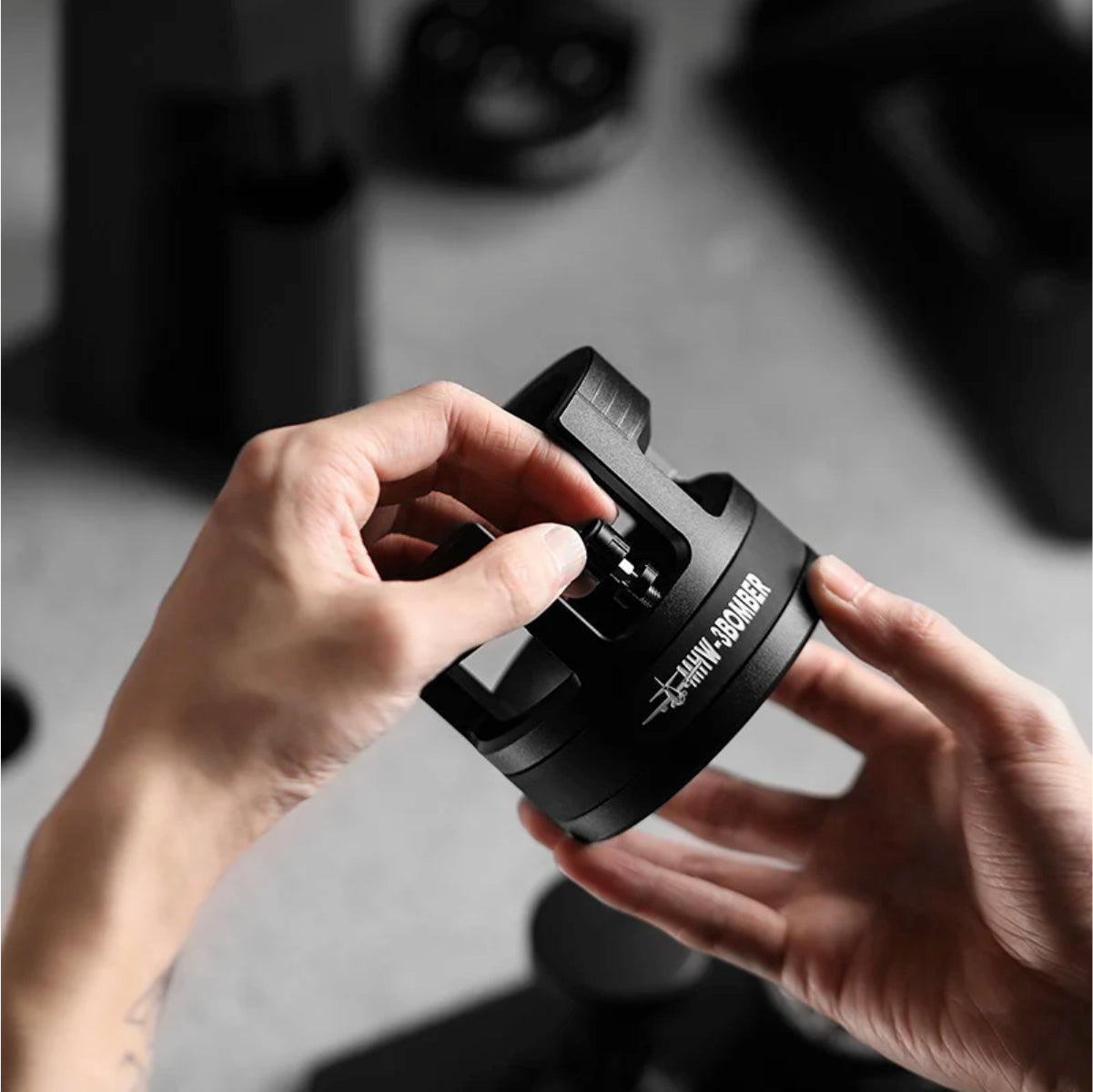 [Discontinued] MHW-3BOMBER Yu Series Portafilter Holder 58.35mm [T5839]
